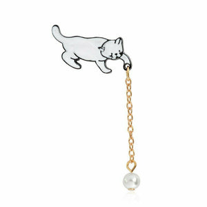White Kitty with Dangle Pearl Pin