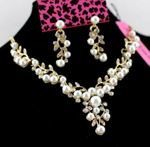 Elegant Rhinestone Pearl Leaves Necklace + Earrings Set